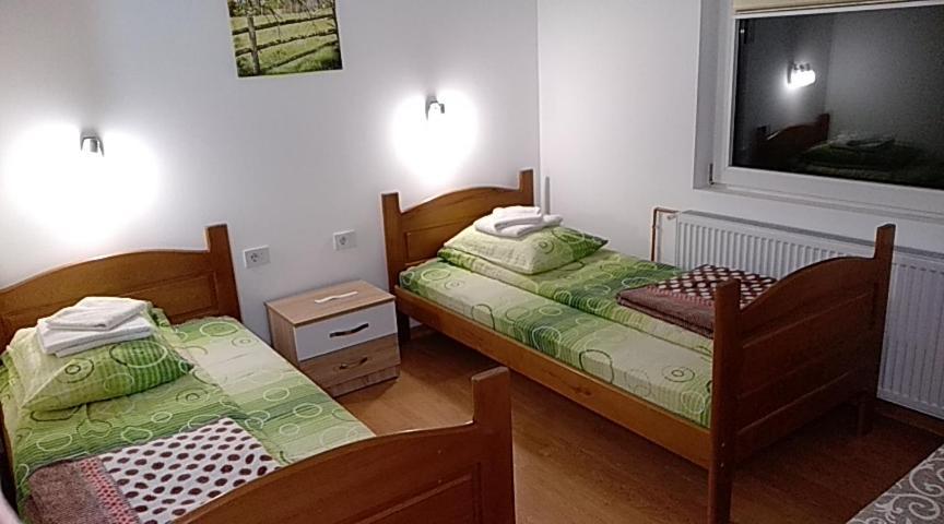 Apartments & Rooms Bojic Kolasin Bilik gambar